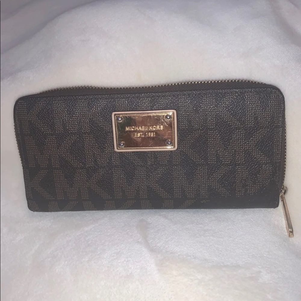 Michael Kors wallet